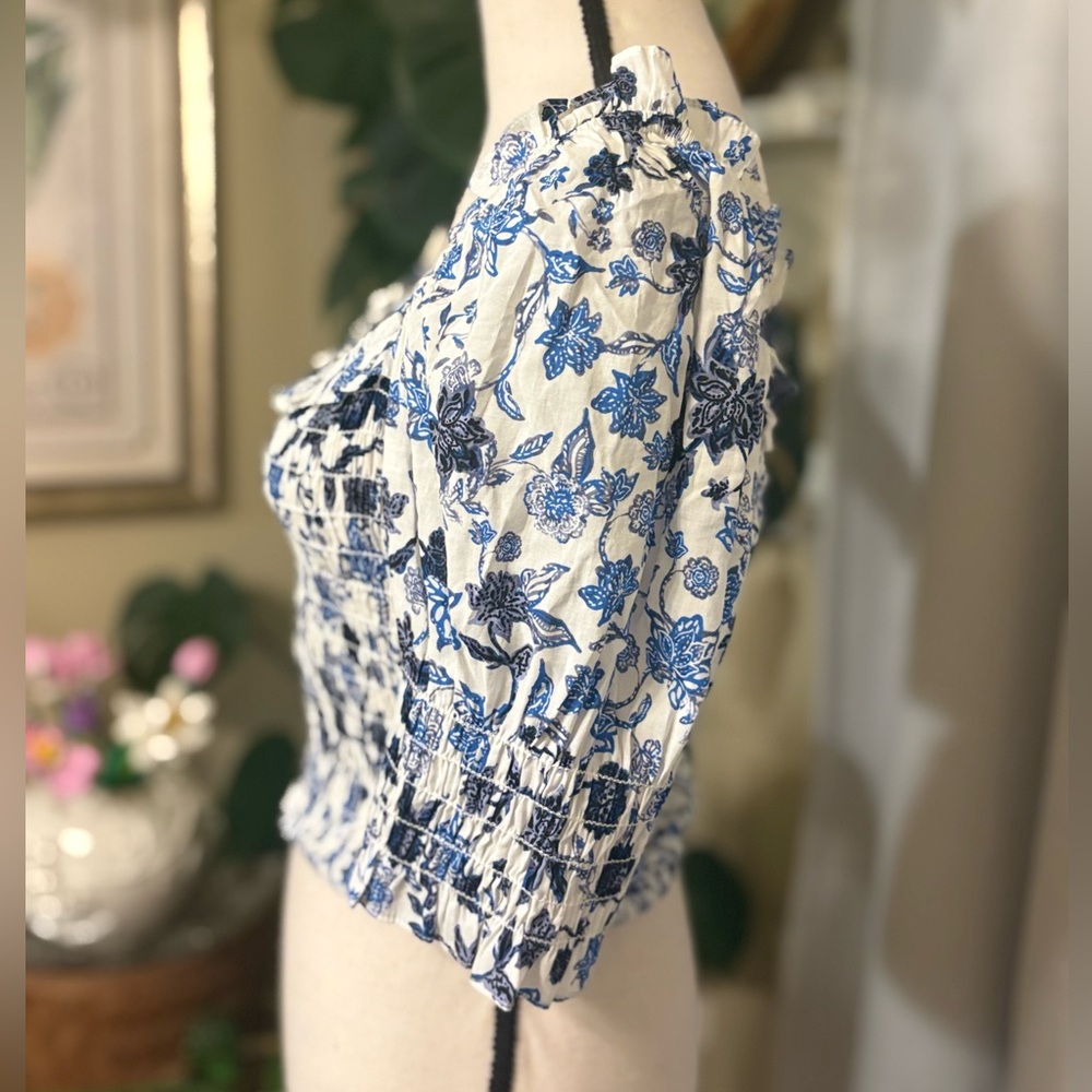 NWT MISA Abbey Floral Smocked Blue and White Blouse - Picture 4 of 9